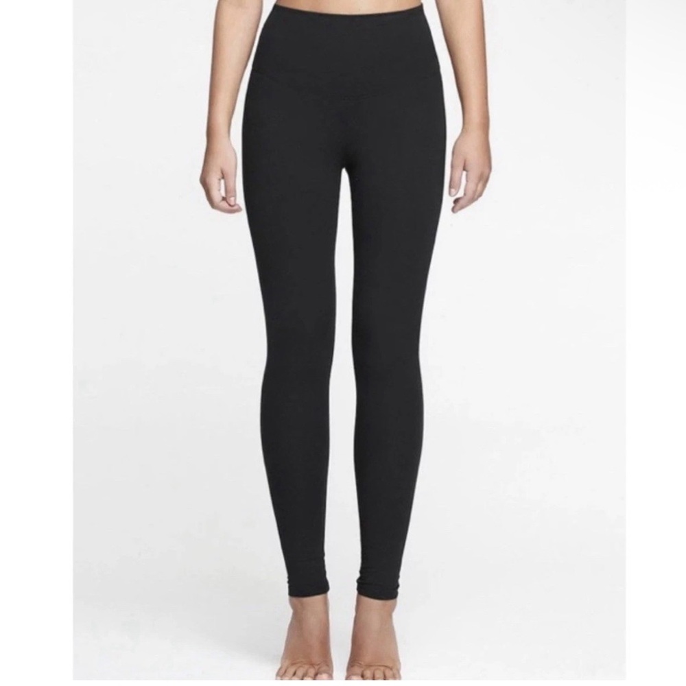 Yummie Black Crushed Velvet Shaping Leggings M NWOT High Rise